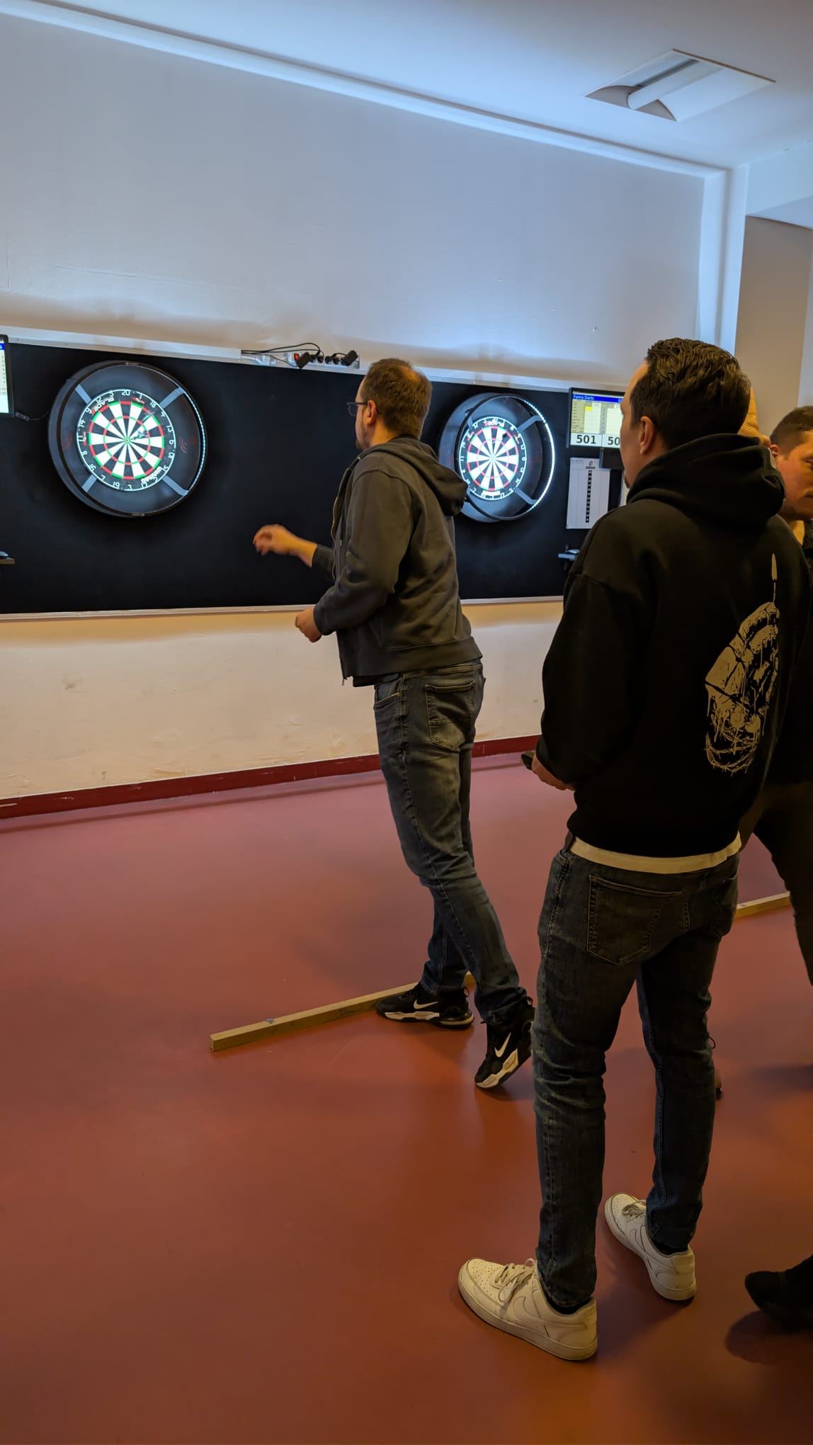 2. Mannschaft — 🎯 Spielbericht: Krimi am Dartort – Green Bull 2 triumphiert in Essen!